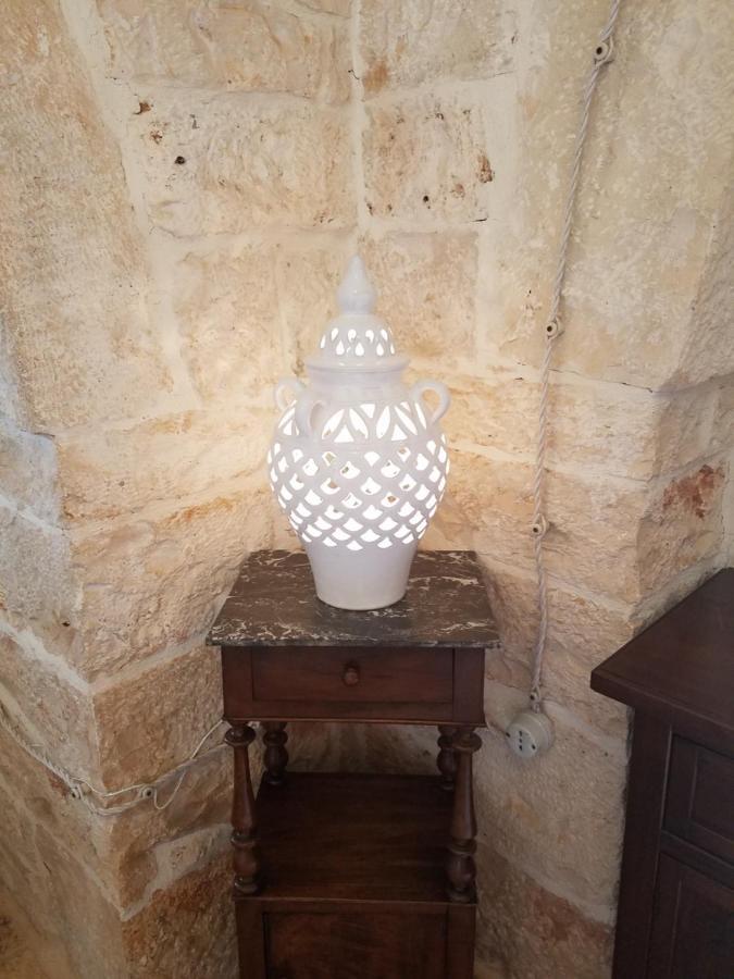 Antico Trullo Immerso Nella Campagna Альберобелло Экстерьер фото